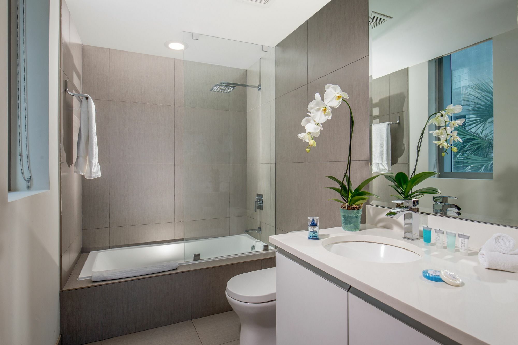 Cote D'Azur Ocean Apartments Miami Beach Eksteriør billede